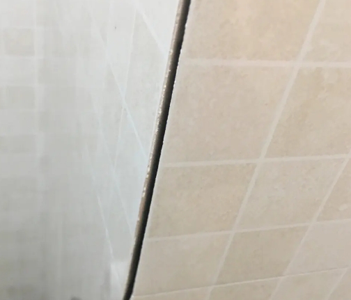 卢氏瓷砖空鼓维修公司分享阳台瓷砖脱落的修复过程可以分为以下几个步骤
